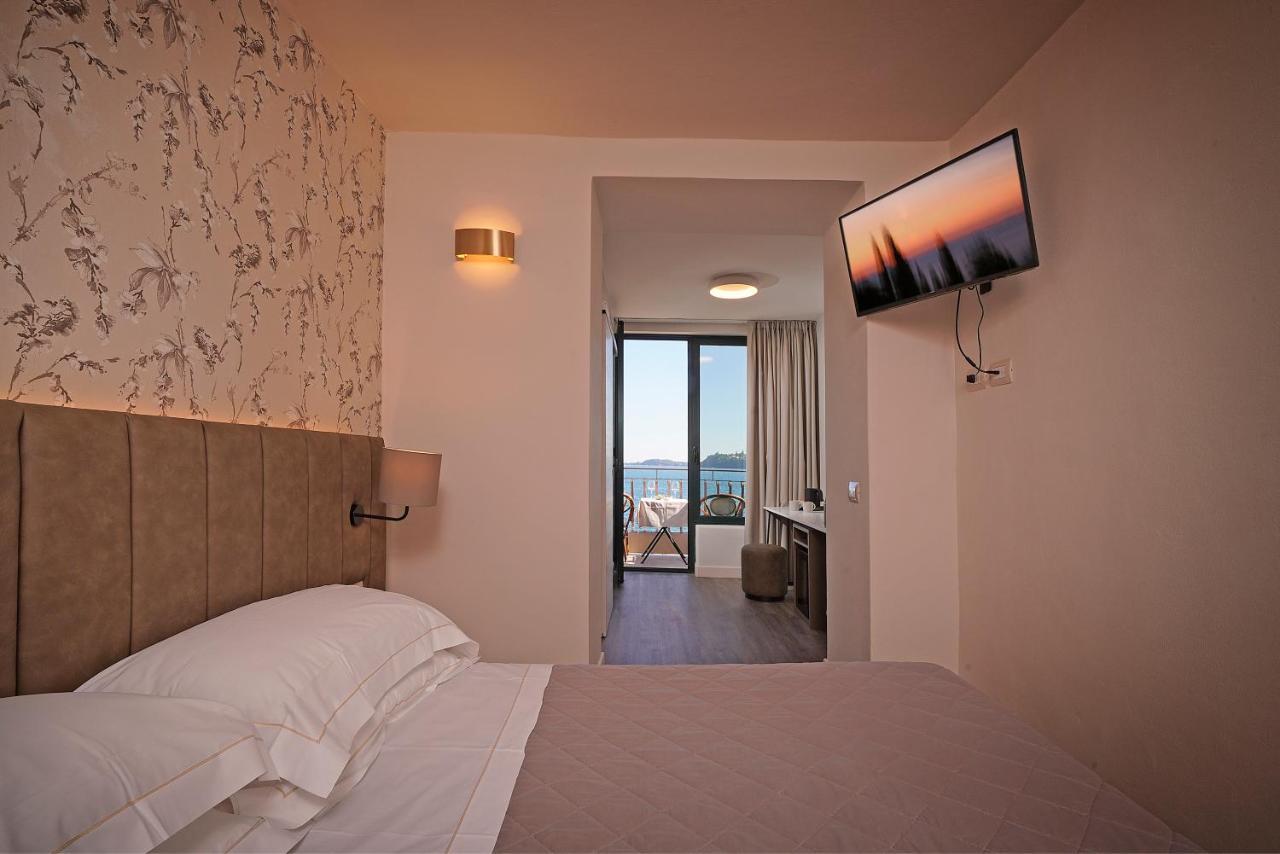 Hotel Du Lac Gardone Riviera Ngoại thất bức ảnh